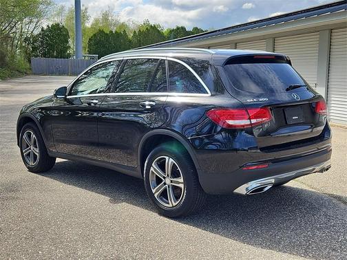 2017 Mercedes-Benz GLC 300 Base 4MATIC