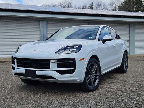 White 2025 Porsche Cayenne AWD