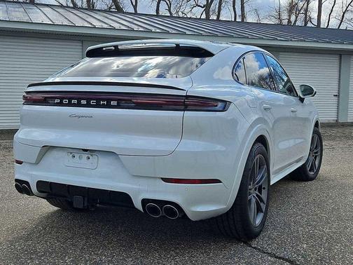White 2025 Porsche Cayenne AWD