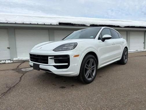 2025 Porsche Cayenne AWD