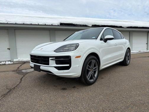 2025 Porsche Cayenne AWD