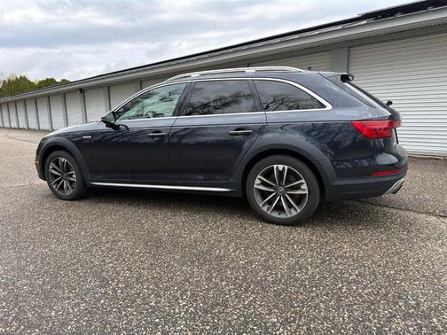 Moonlight Blue Metallic 2017 Audi A4 allroad 2.0T Premium