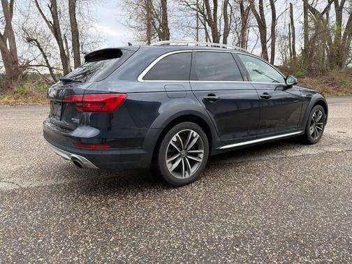 Moonlight Blue Metallic 2017 Audi A4 allroad 2.0T Premium