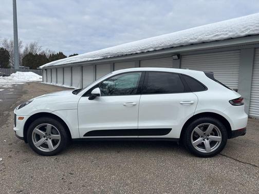 2021 Porsche Macan S