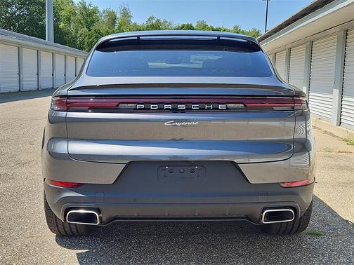 2026 Porsche Cayenne AWD