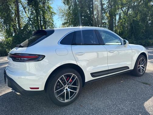 2023 Porsche Macan S