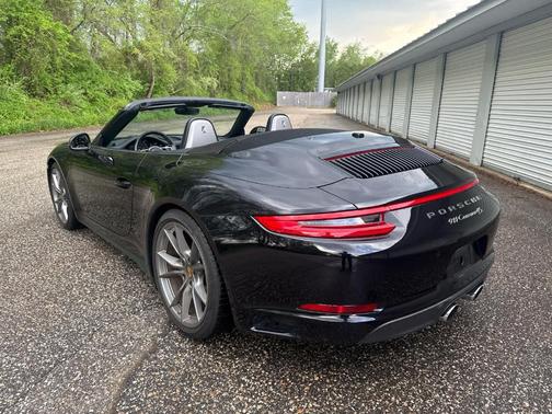 Jet Black Metallic 2017 Porsche 911 Carrera 4S