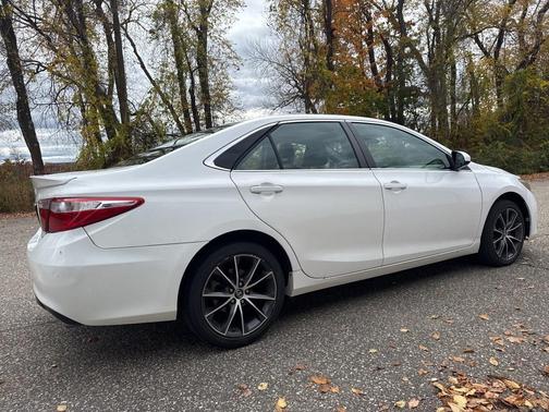 2016 Toyota Camry XSE