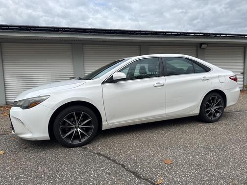 2016 Toyota Camry XSE