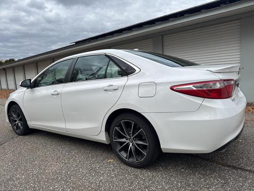 2016 Toyota Camry XSE