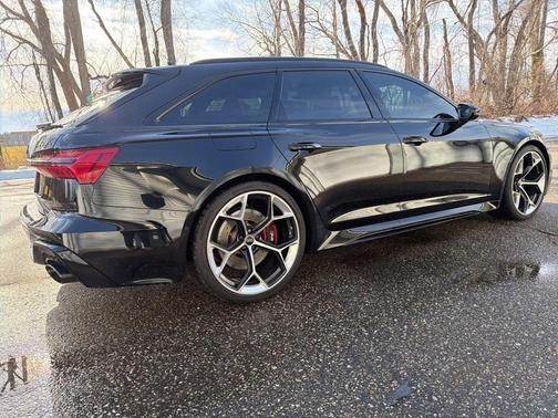 2024 Audi RS 6 Avant 4.0T quattro performance