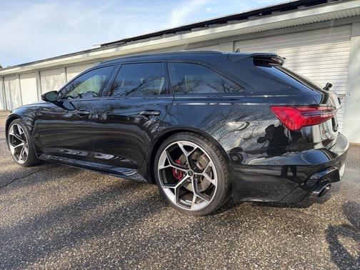 2024 Audi RS 6 Avant 4.0T quattro performance