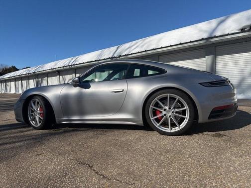 2024 Porsche 911 Carrera 4S