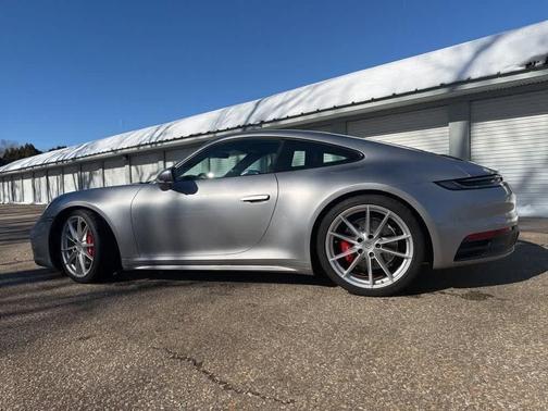 2024 Porsche 911 Carrera 4S