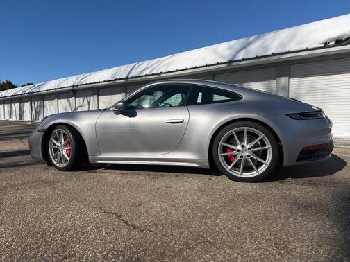 2024 Porsche 911 Carrera 4S