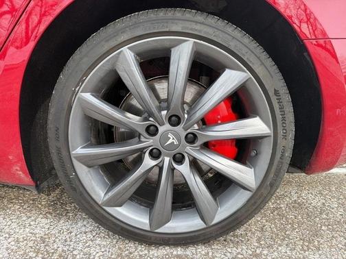 2023 Tesla Model 3 Performance