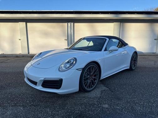2018 Porsche 911 Carrera 4S
