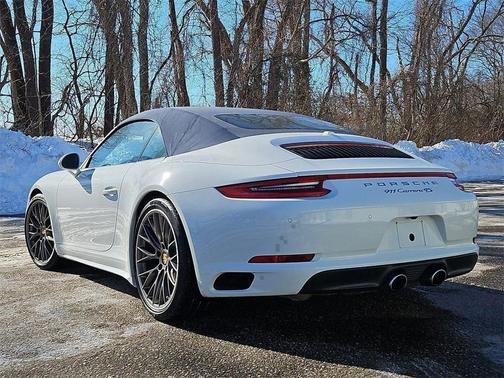 2018 Porsche 911 Carrera 4S