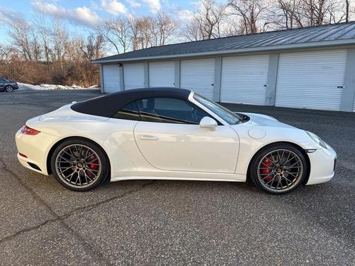 2018 Porsche 911 Carrera 4S