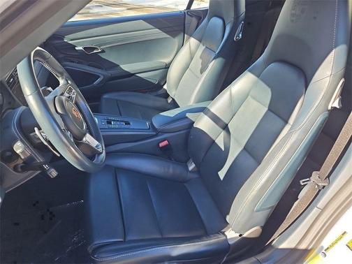 2018 Porsche 911 Carrera 4S