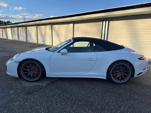 2018 Porsche 911 Carrera 4S
