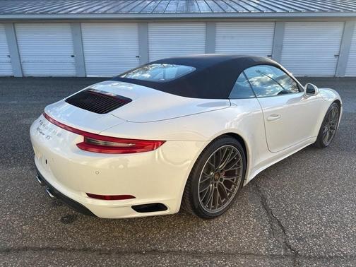 2018 Porsche 911 Carrera 4S