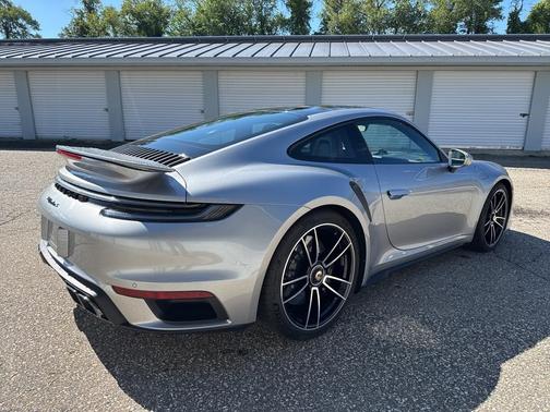 2022 Porsche 911 Turbo S