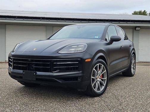 2024 Porsche Cayenne S