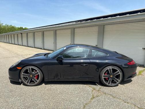 Jet Black Metallic 2017 Porsche 911 Carrera S