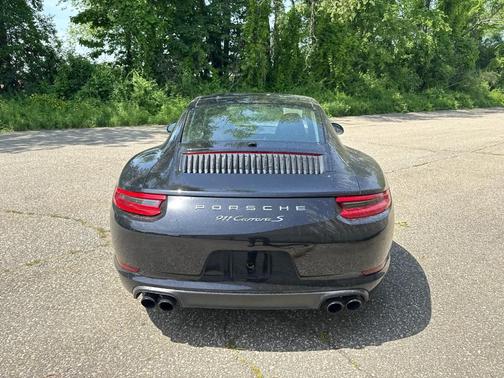 Jet Black Metallic 2017 Porsche 911 Carrera S