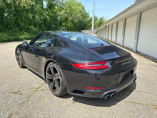 Jet Black Metallic 2017 Porsche 911 Carrera S