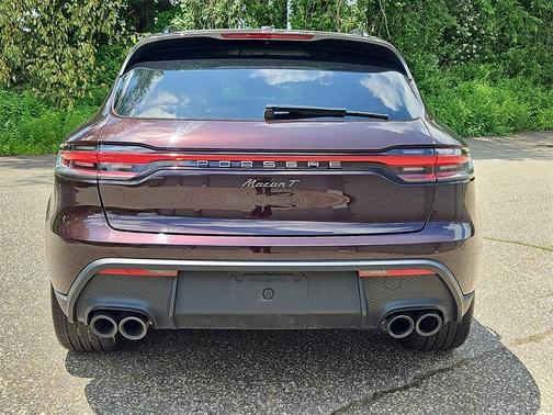 2024 Porsche Macan T