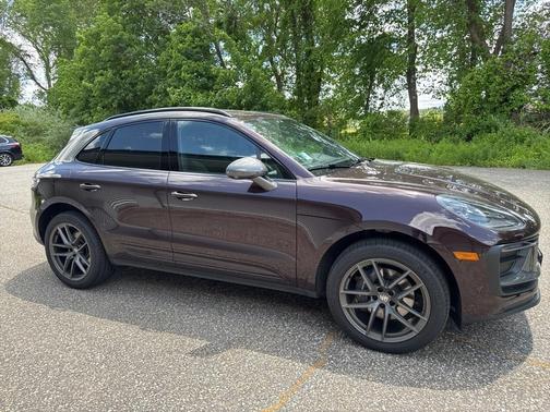 2024 Porsche Macan T