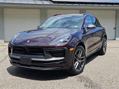 2024 Porsche Macan T