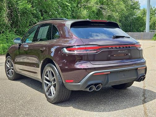 2024 Porsche Macan T