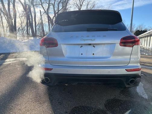 2016 Porsche Cayenne S