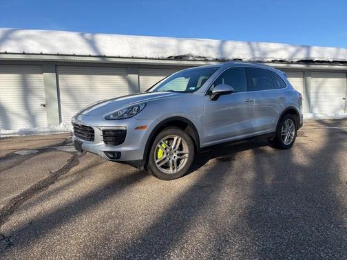 2016 Porsche Cayenne S