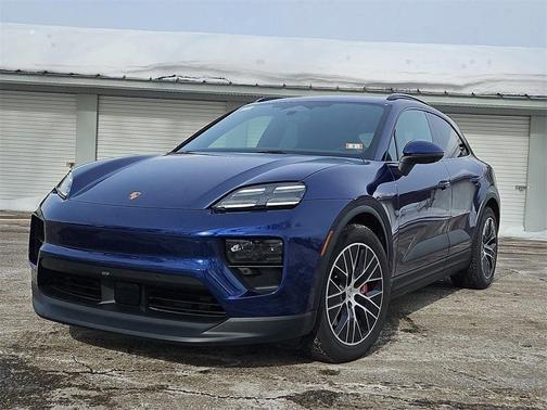2025 Porsche Macan 4S