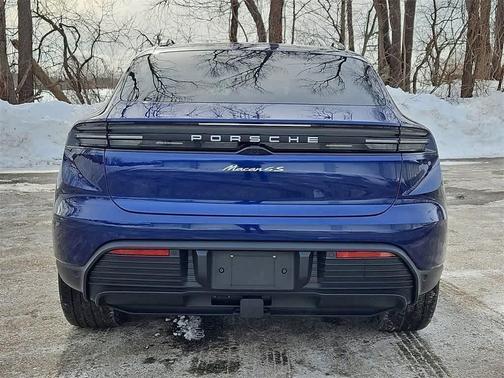 2025 Porsche Macan 4S