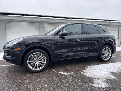 2022 Porsche Cayenne 