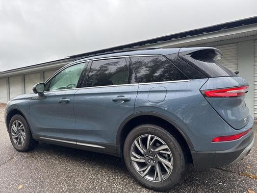 2025 Lincoln Corsair Premiere