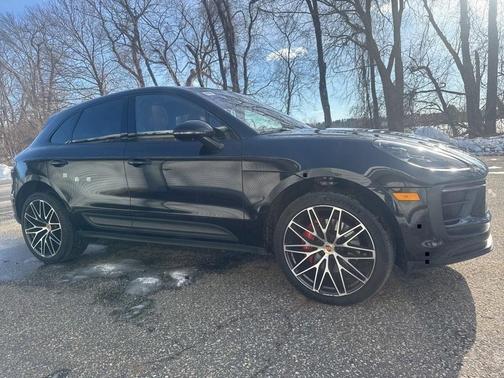 2022 Porsche Macan S