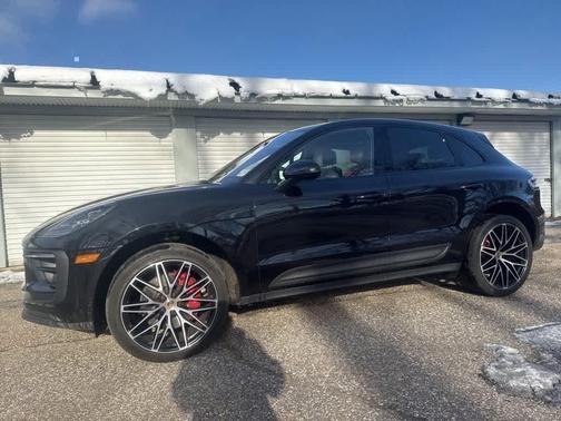 2022 Porsche Macan S