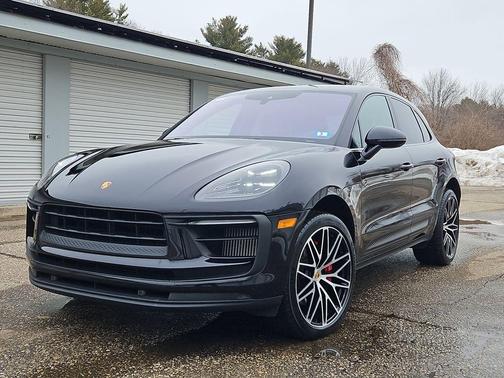 2022 Porsche Macan S