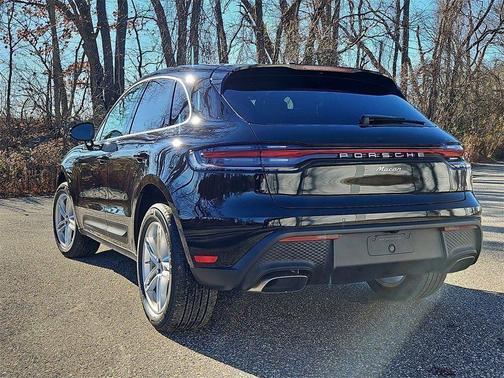 2026 Porsche Macan 