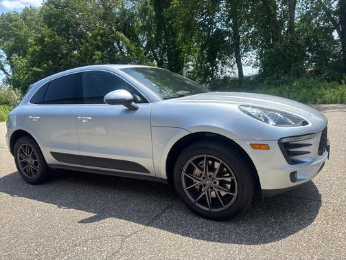 2015 Porsche Macan S