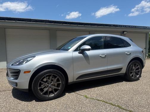 2015 Porsche Macan S