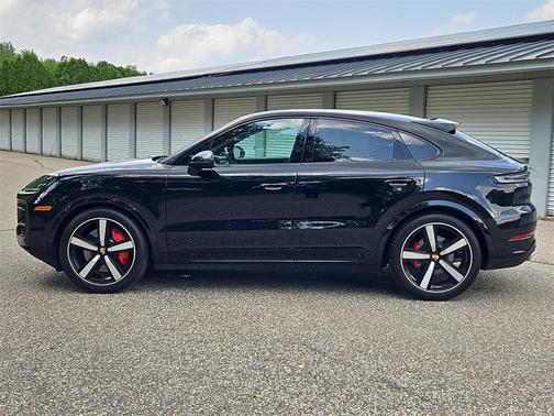 2024 Porsche Cayenne S Coupe AWD