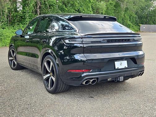2024 Porsche Cayenne S Coupe AWD