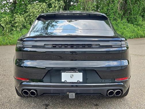 2024 Porsche Cayenne S Coupe AWD